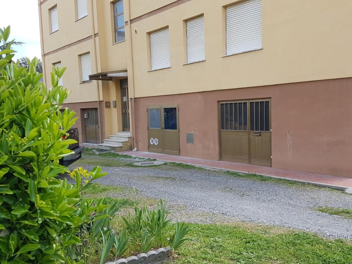 Apartamento Sole...Mare...E...Spiaggie Bianche! Vada Exterior foto